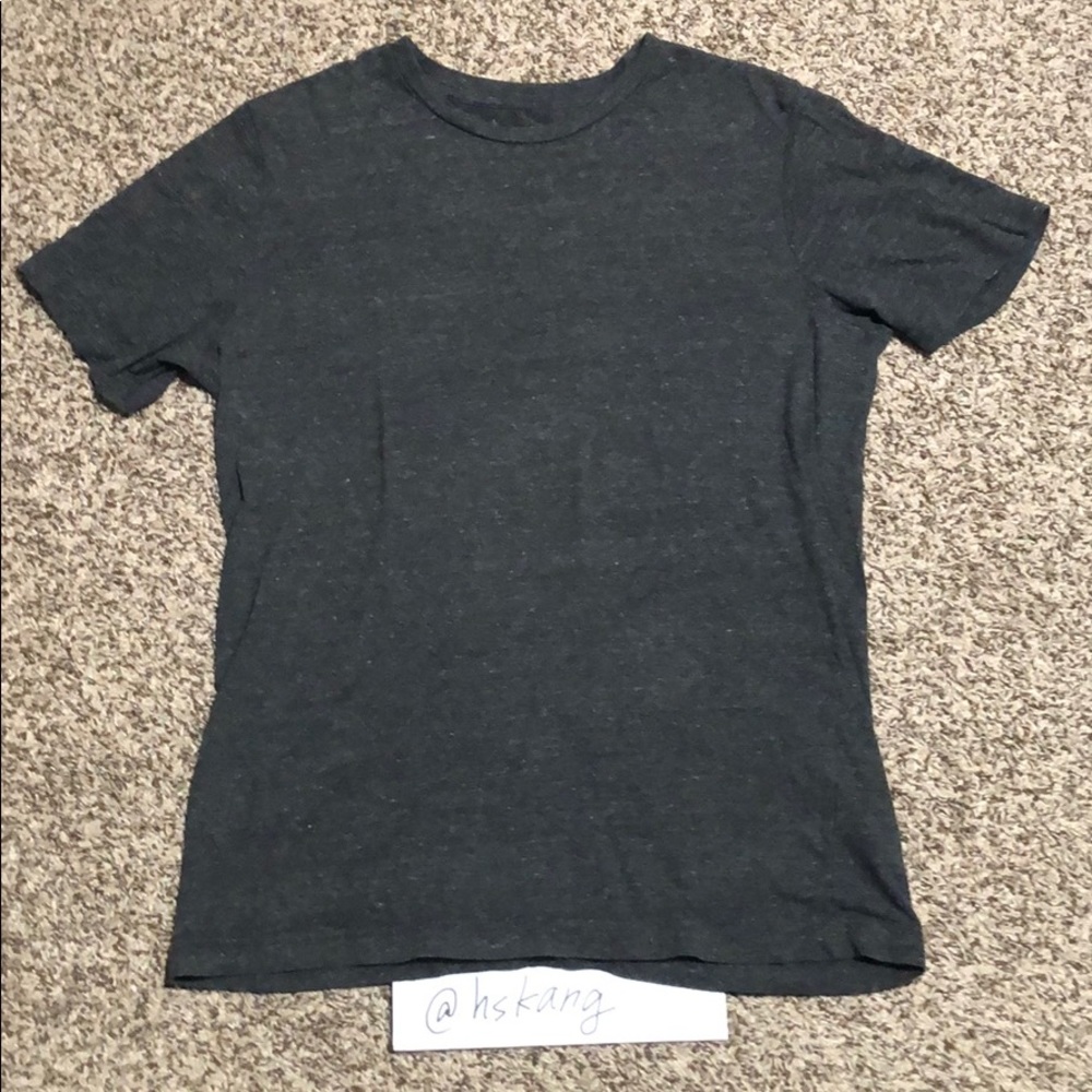 H&M logoless/tagless tee